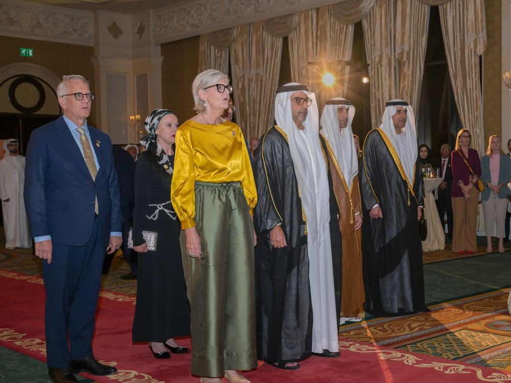 Hamad bin Zayed participa de recepção da Embaixada da Austrália pelos 50 anos de relações diplomáticas com os Emirados