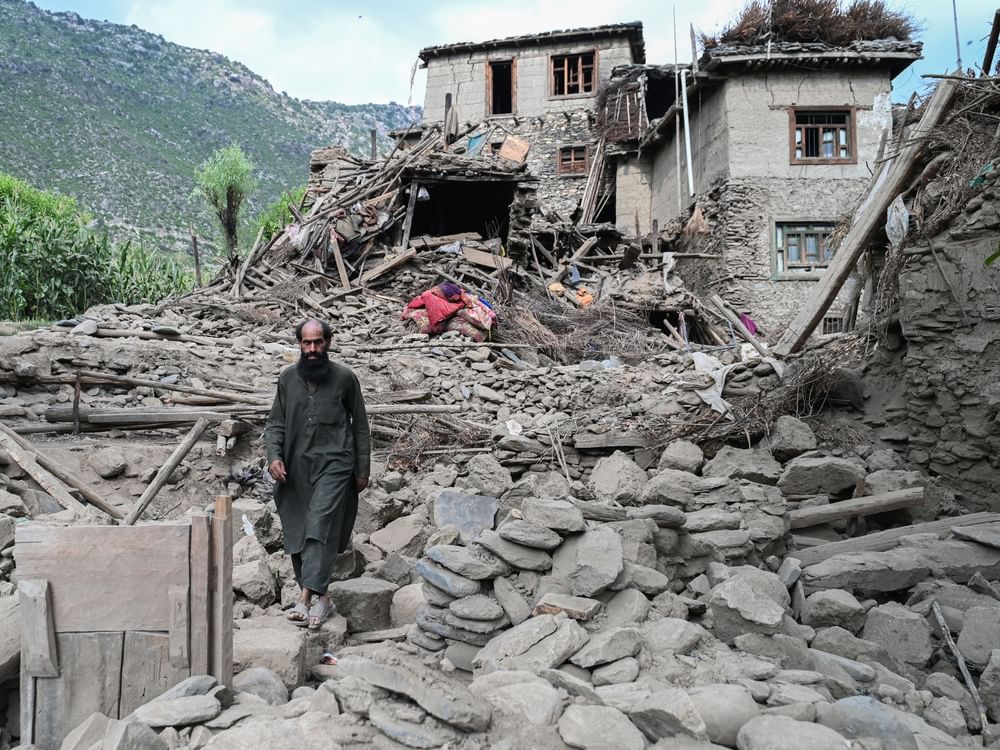 افغانستان میں خوفناک زلزلہ، 800 سے زائد ہلاک، ہزاروں زخمی