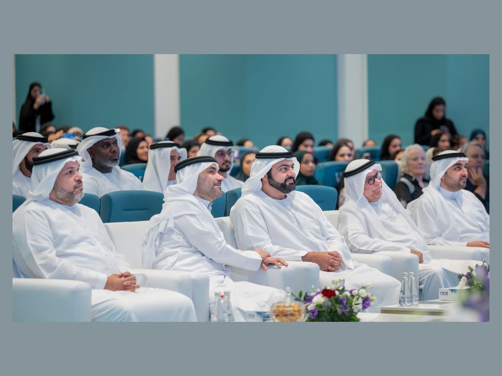 محمد الشرقي يشهد حفل تخريج طلبة وطالبات الثانوية العامة من أكاديمية الديار الخاصة بالفجيرة 