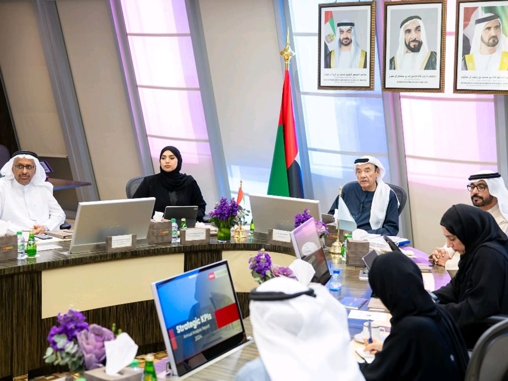 مجلس أمناء جامعة الإمارات يعقد اجتماعه الرابع للعام الأكاديمي 2024/2025