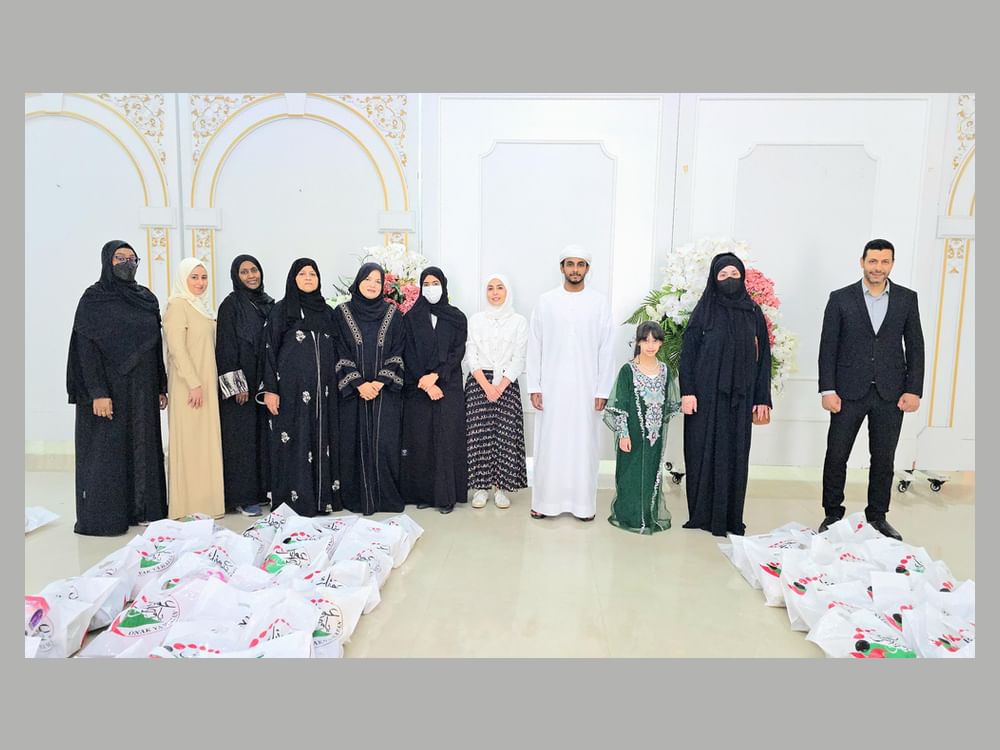 "عونك يا وطن" يوزع 1500 كسوة عيد على الأيتام والعمال