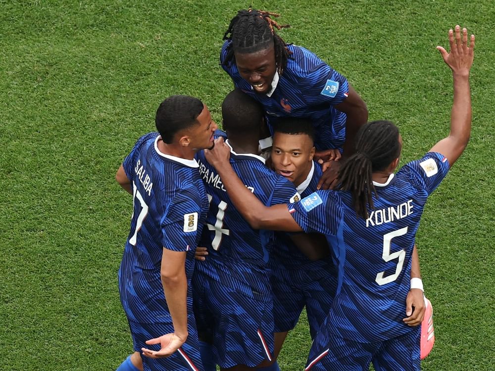 France beat Iraq to reach World Cup round of 32