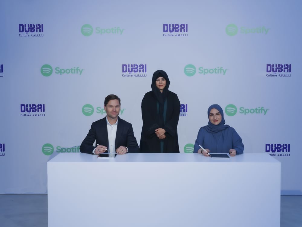 بحضور لطيفة بنت محمد.. "دبي للثقافة" توقع مذكرة تفاهم مع "Spotify" لدعم الموسيقيين الناشئين والمواهب المحلية