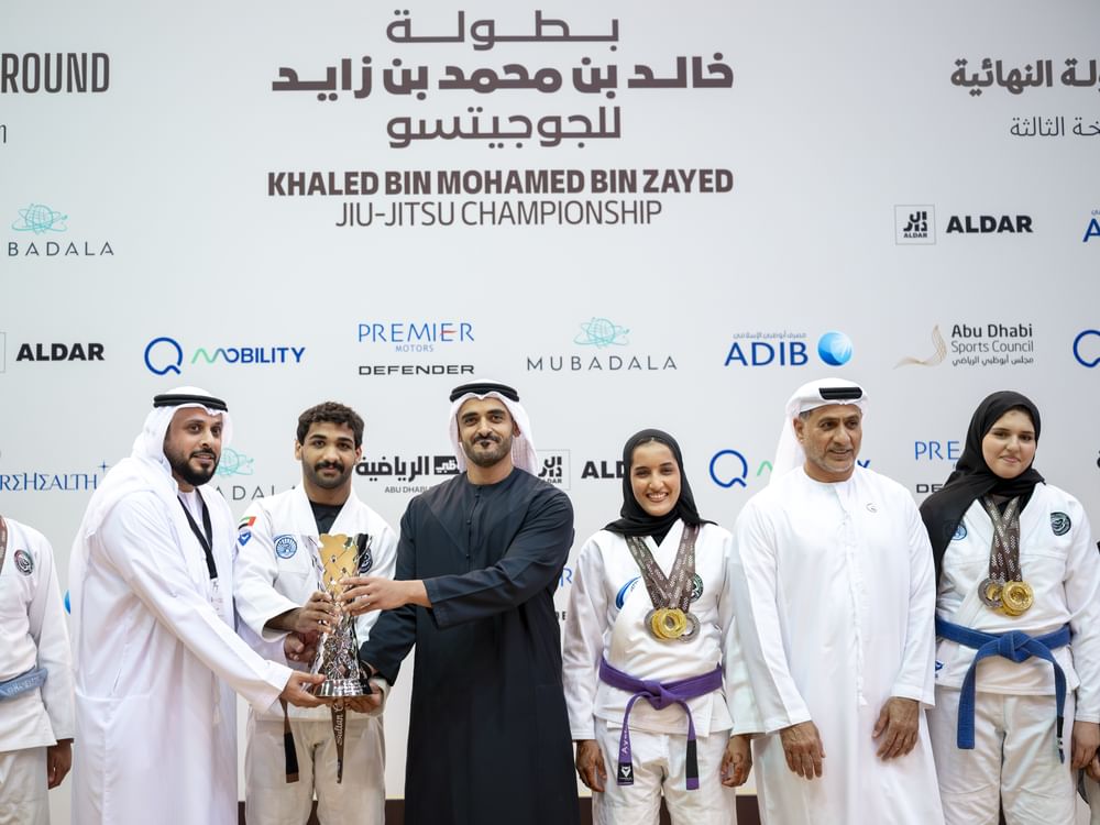 زايد بن محمد بن زايد يشهد ختام منافسات النسخة الثالثة من بطولة خالد بن محمد بن زايد للجوجيتسو