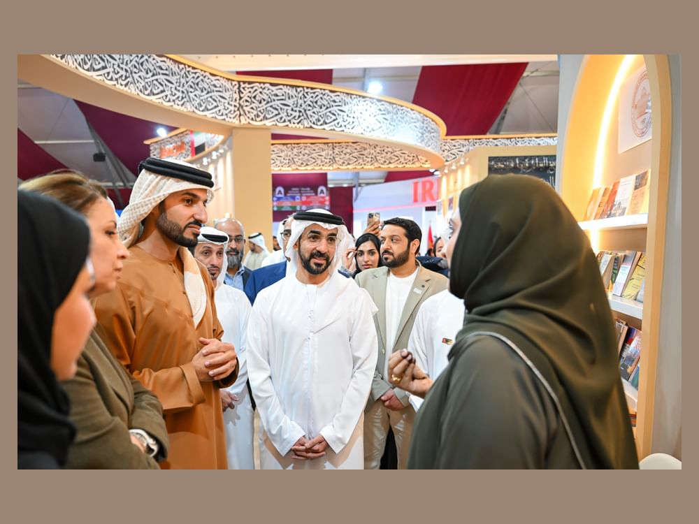 راشد بن حميد يزور المعرض الدولي للنشر والكتاب في الرباط