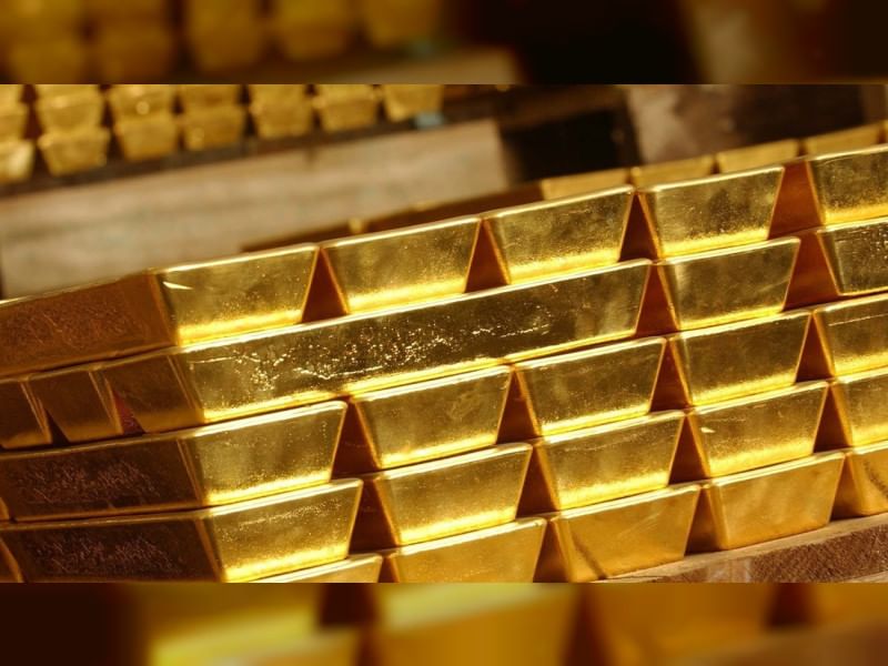 Gold regains poise, rebounds above $4,458