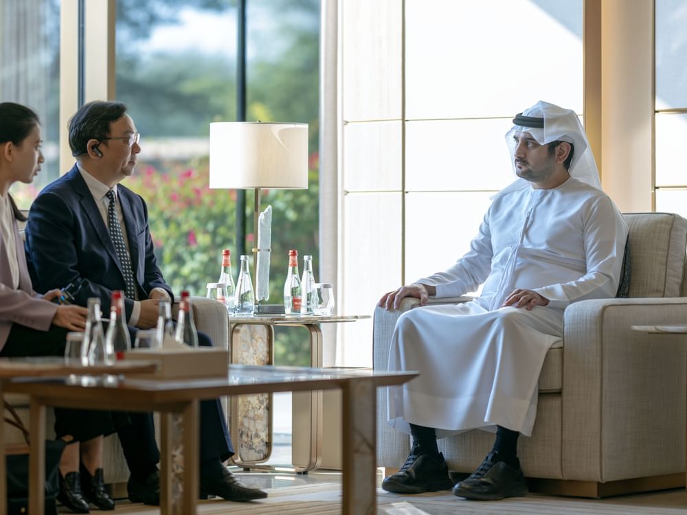 Maktoum bin Mohammed meets with Chairman of BYD