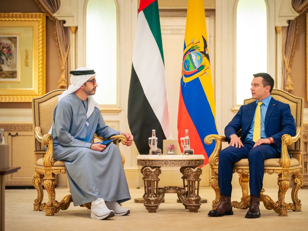 Abdullah bin Zayed e presidente do Equador discutem fortalecimento da cooperação bilateral
