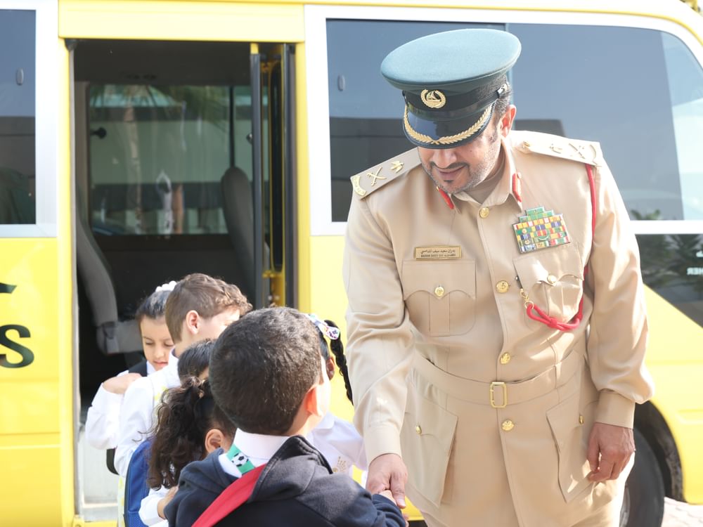 شرطة دبي تعزز الروح الإيجابية لدى طلبة "مدارس حماية" مع بدء العام الدراسي
