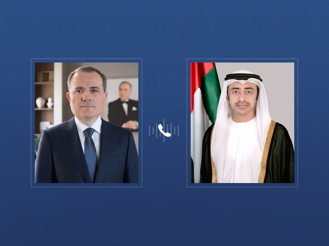 Abdullah bin Zayed y el ministro de Exteriores de Azerbaiyán abordan las relaciones bilaterales
