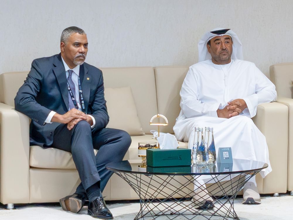 أمين عام منظمة الجمارك العالمية يطلع على تجربة جمارك أبوظبي الذكية