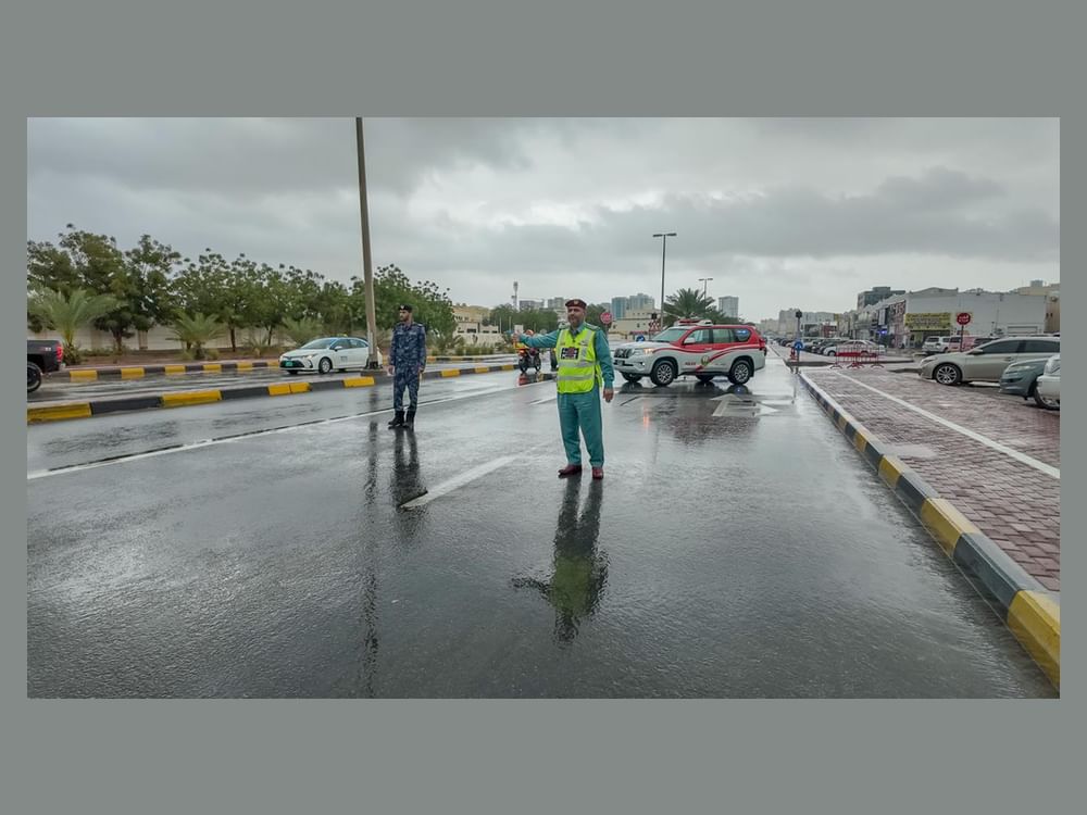 شرطة عجمان تؤكد جاهزيتها للتعامل مع الحالة الجوية على مدار الساعة