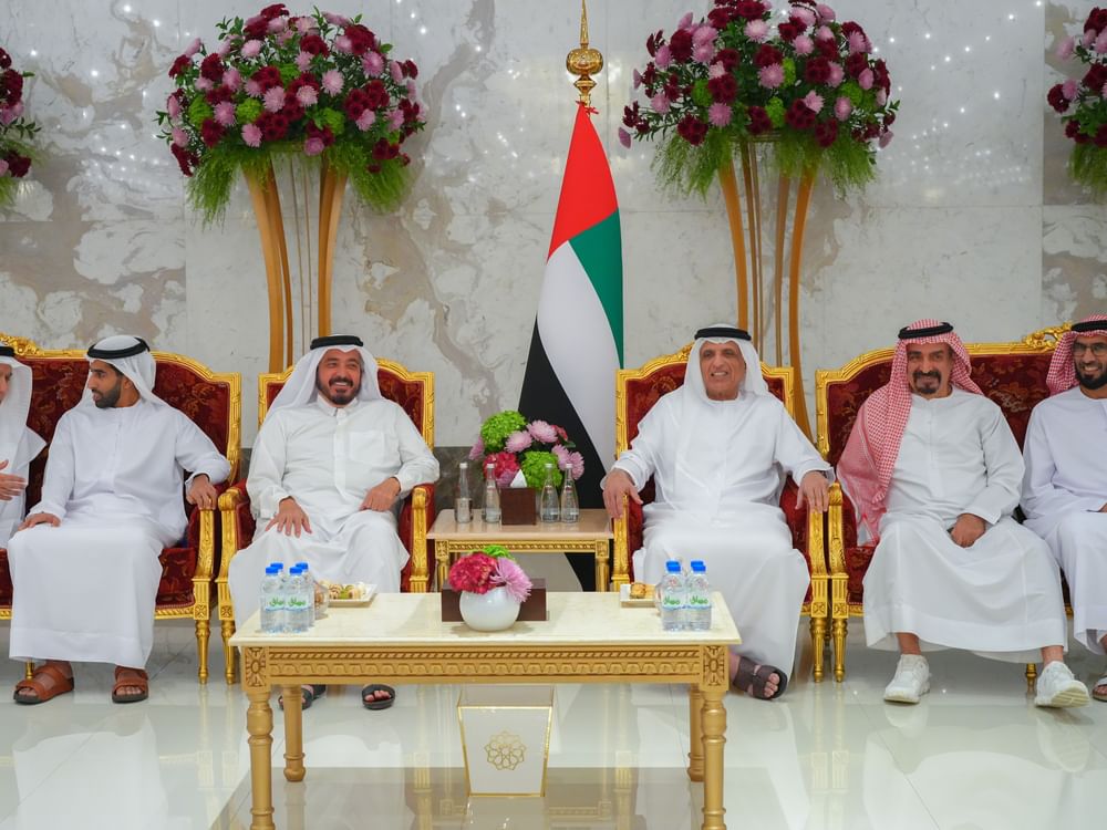 سعود بن صقر يواصل استقبال المهنئين بشهر رمضان المبارك  