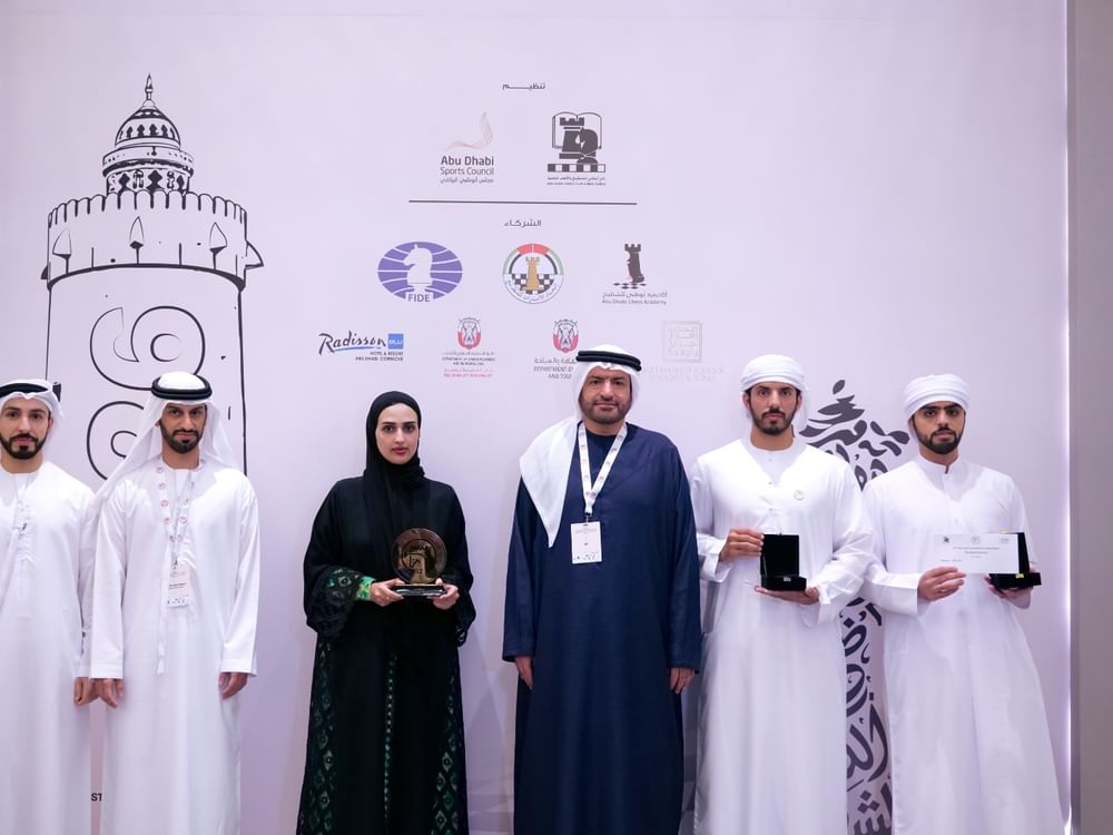وسمية المنصوري تحصد لقب "حماة الوطن" في "أبوظبي الدولي للشطرنج"