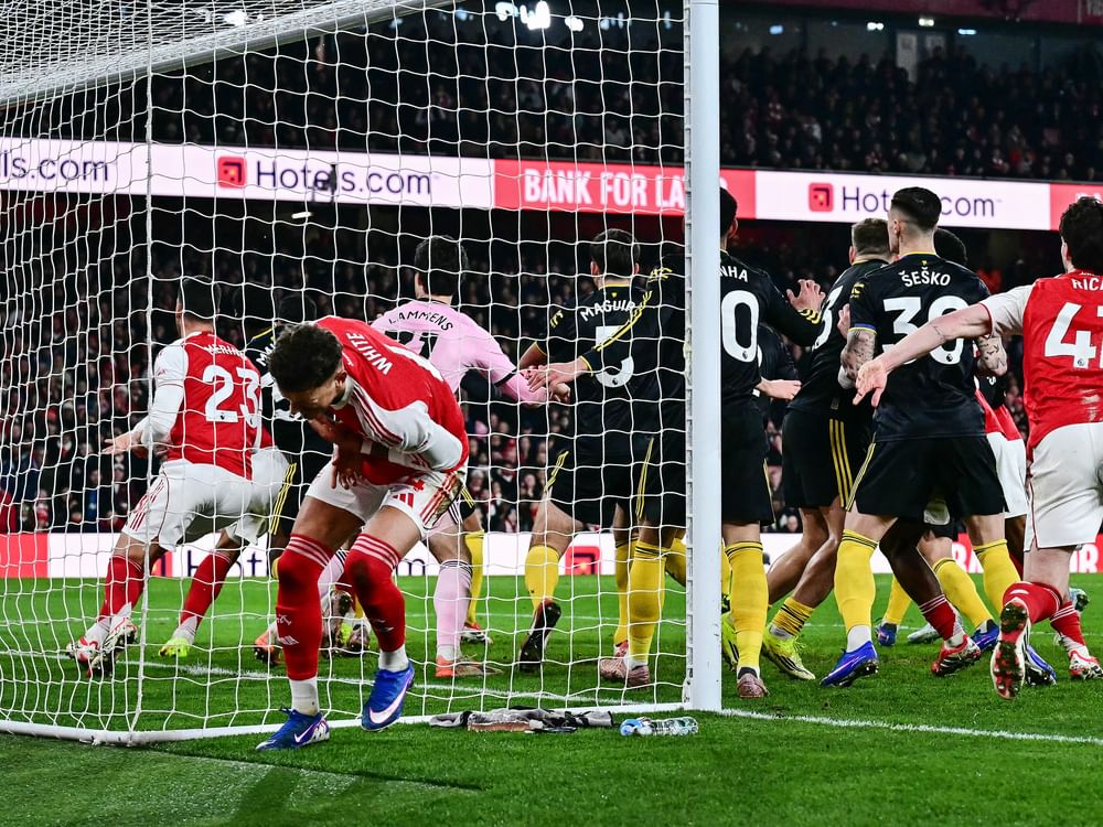 فوز مانشستر يونايتد على أرسنال في الدوري الإنجليزي