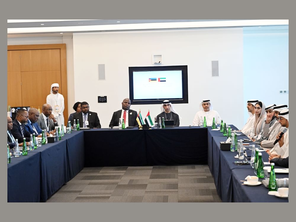 Emirados e Moçambique analisam expansão de laços comerciais e de investimento