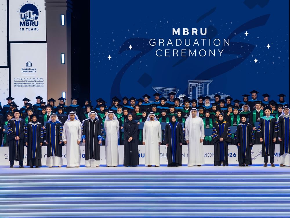 أحمد بن سعيد يشهد حفل تخريج دفعة 2026 من طلبة جامعة محمد بن راشد للطب والعلوم الصحية