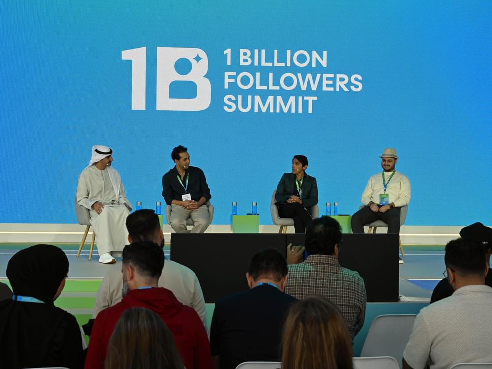 مشاركون بقمة الميار متابع : صناعة المحتوى تدعم منظومة التعليم و المعرفة