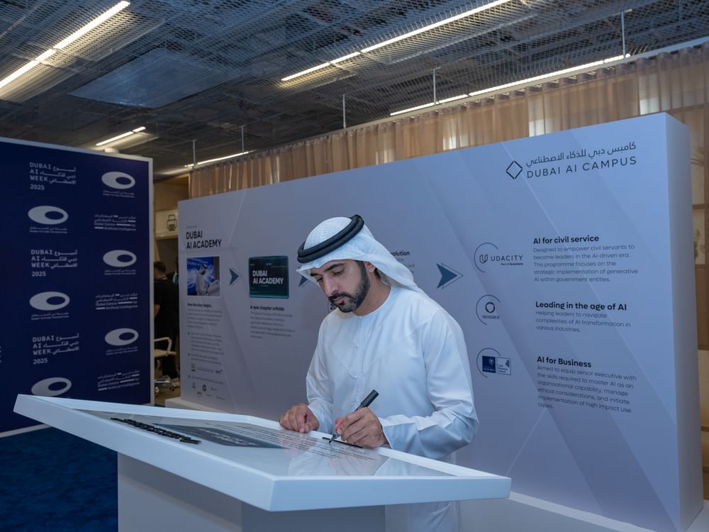 Hamdan bin Mohammed launches Dubai AI Academy