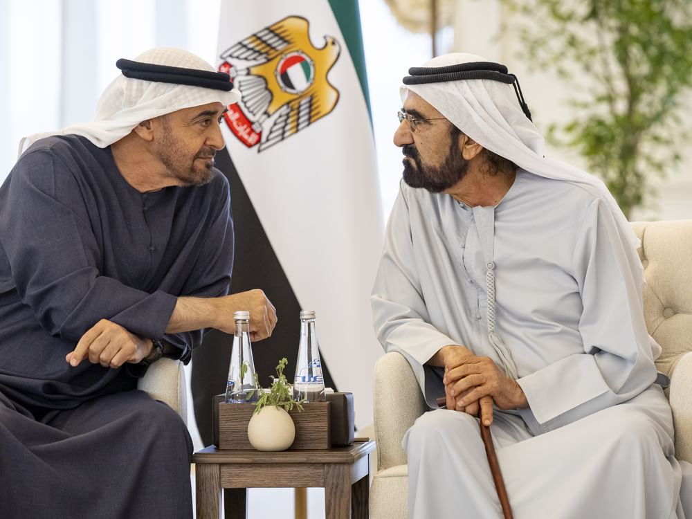 رئيس الدولة يستقبل محمد بن راشد