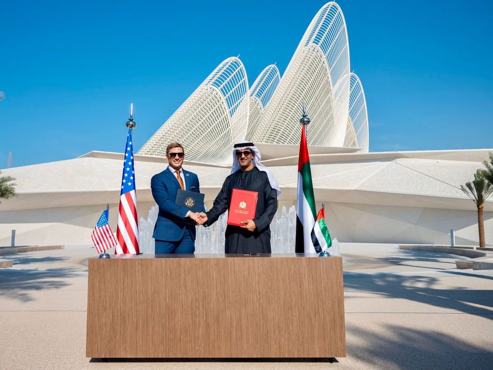 الإمارات تنضم إلى إعلان "باكس سيليكا" لضمان أمن وسلامة سلاسل التوريد للتكنولوجيا المرتبطة بالذكاء الاصطناعي