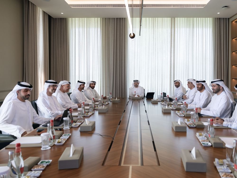 مكتوم بن محمد يعتمد ترقية عدد من القضاة وأعضاء النيابة العامة وإطلاق ملتقى لأفضل الممارسات القضائية