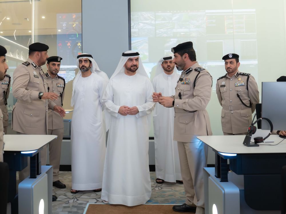عبدالله بن سالم القاسمي يزور مبنى إدارة العمليات في القيادة العامة لشرطة الشارقة