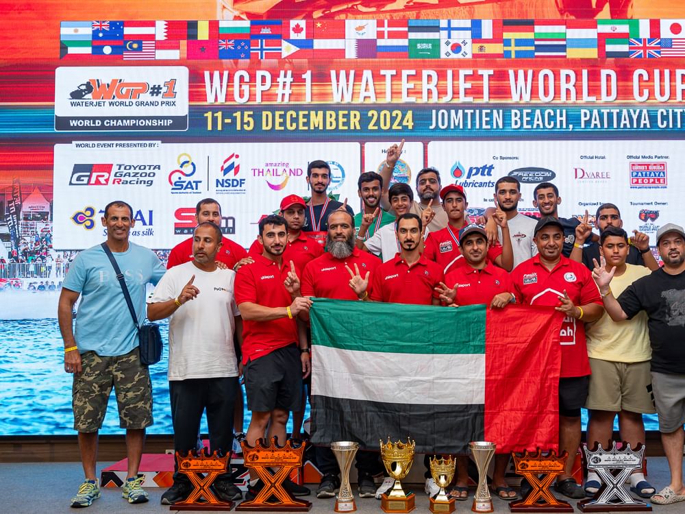 Al Hammadi remporte le titre de champion du monde en ski nautique lors de la Coupe du Roi en Thaïlande