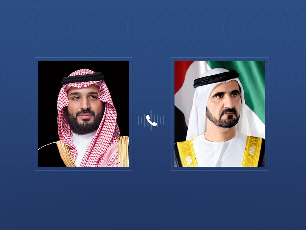محمد بن راشد يتقبّل تعازي محمد بن سلمان في وفاة الشيخ أحمد بن راشد خلال اتصال هاتفي