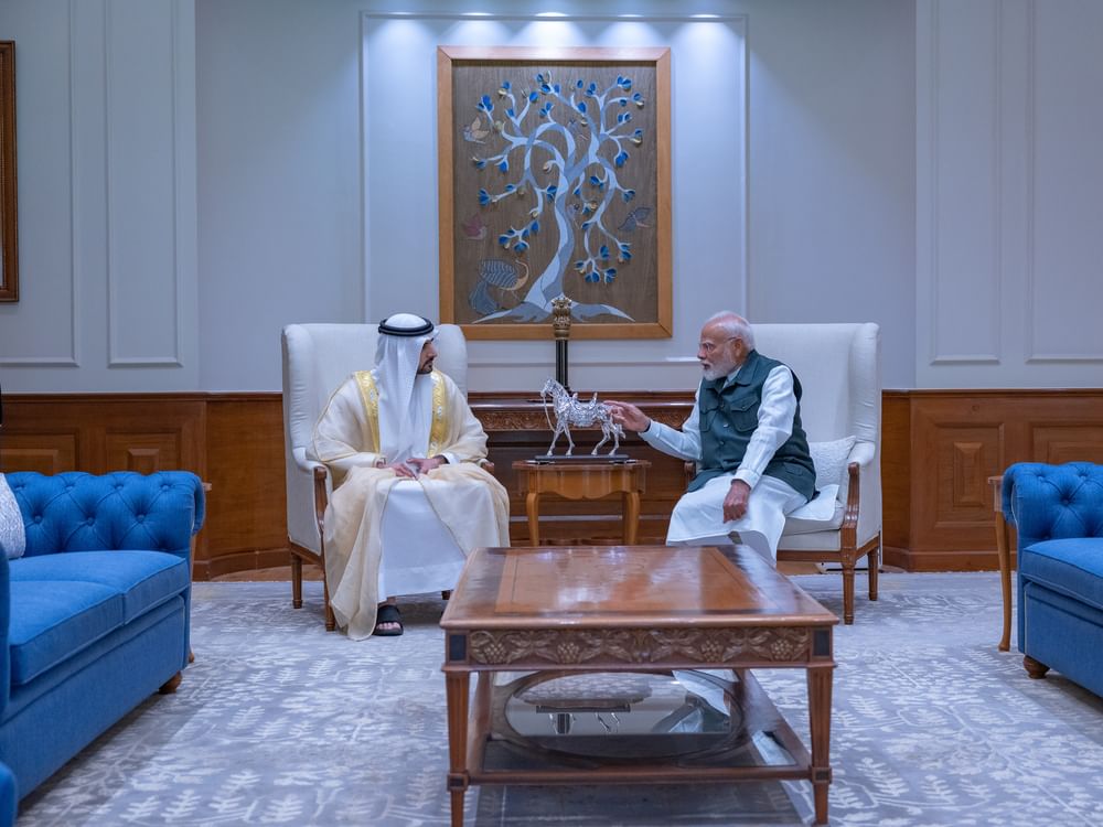 Hamdan bin Mohammed meets with Indian Prime Minister to discuss future of bilateral partnership