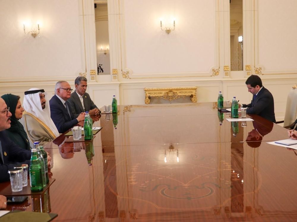 رئيس أذربيجان يستقبل وفد البرلمان العربي 