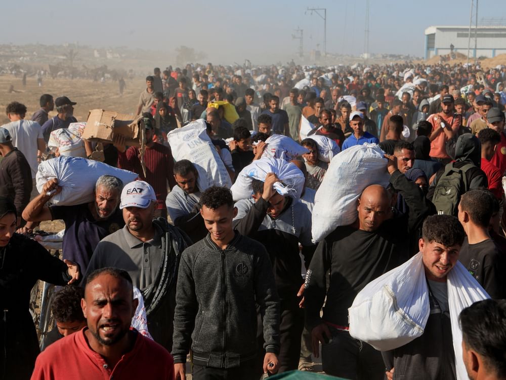 13 Palestinians martyred, over 200 wounded near aid centre in Gaza