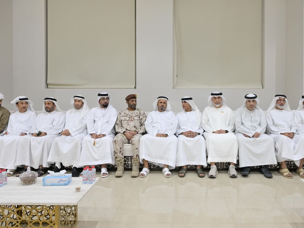 سالم بن سلطان القاسمي يعزي أسرة شهيد الوطن والواجب الملازم أول علي الطنيجي