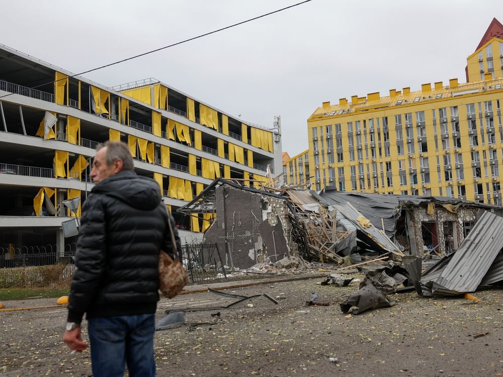 Russia, Ukraine report intensified attacks as Zelenskyy prepares for Türkiye visit