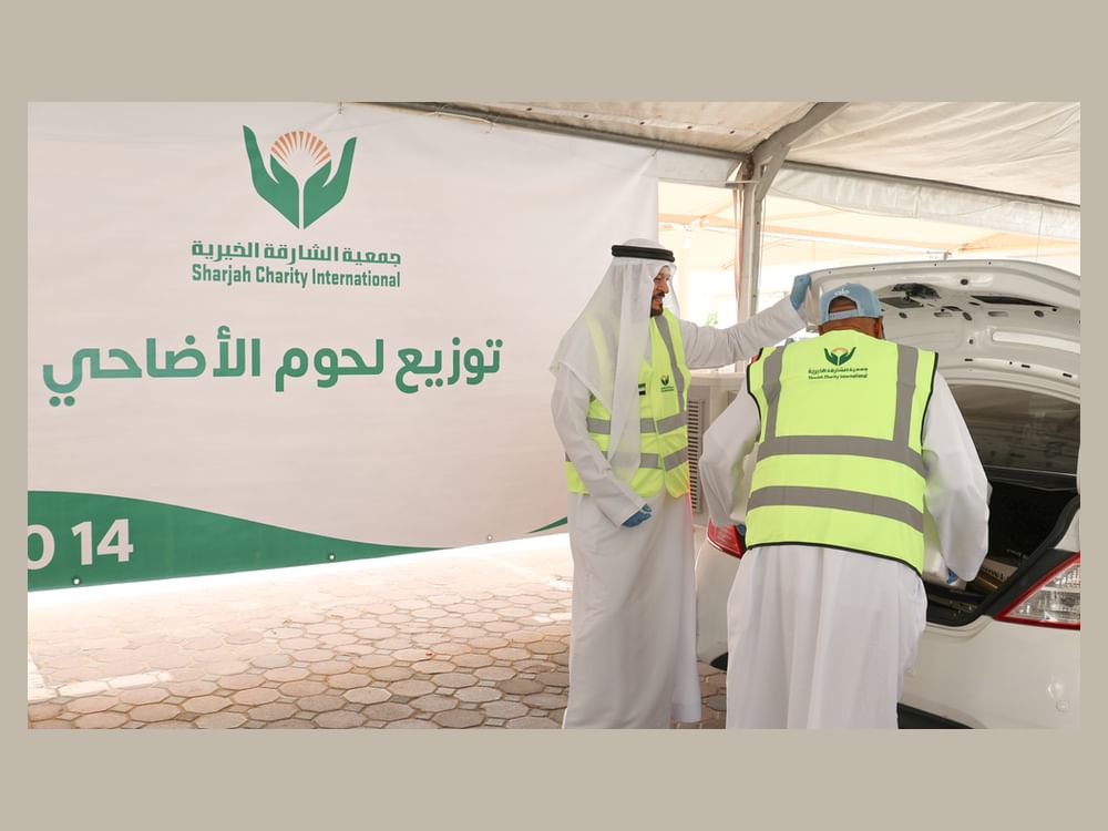 خيرية الشارقة توزع 25 ألف أضحية على ربع مليون مستفيد 