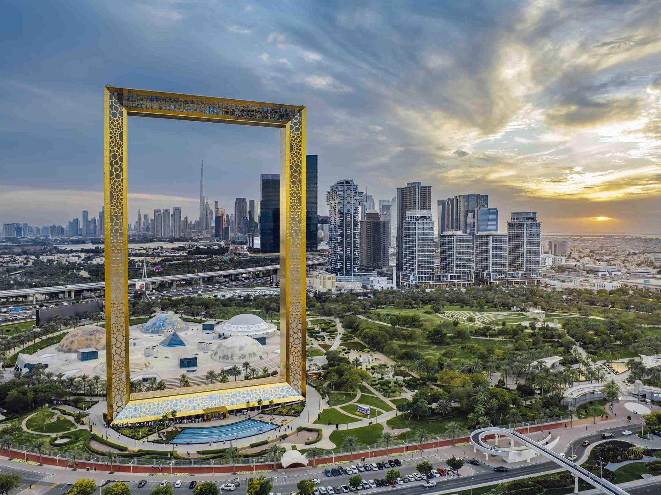 Dubai’s real estate sector completes 104 projects valued at over AED111 billion in H1 2026