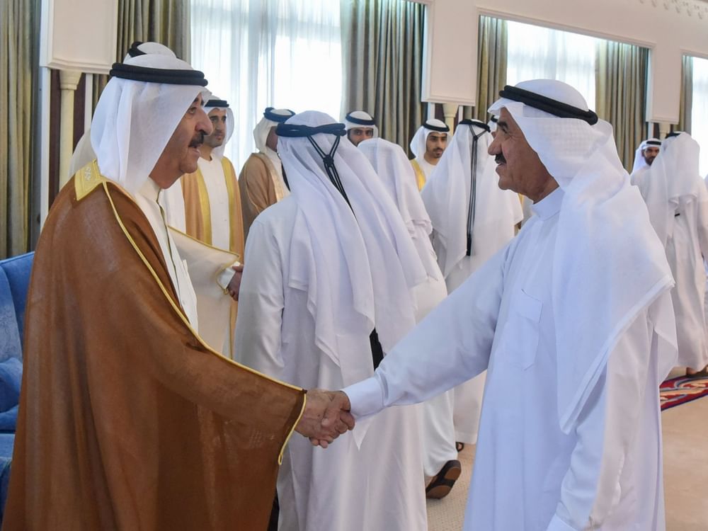 حاكم أم القيوين يستقبل المهنئين بعيد الأضحى 