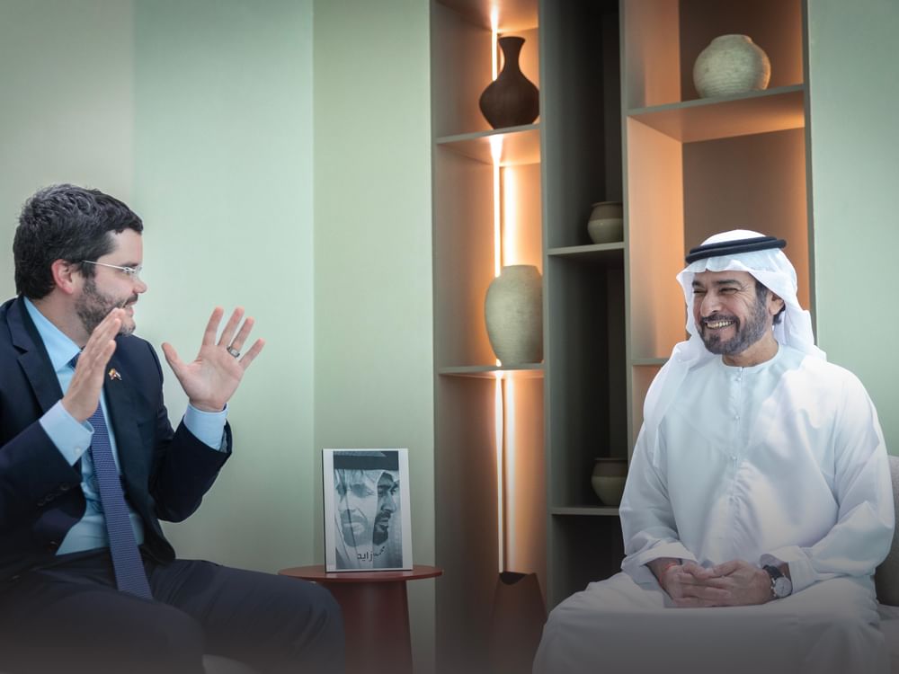 Hamdan bin Mubarak, Colombian Ambassador discuss prospects for sports, football cooperation