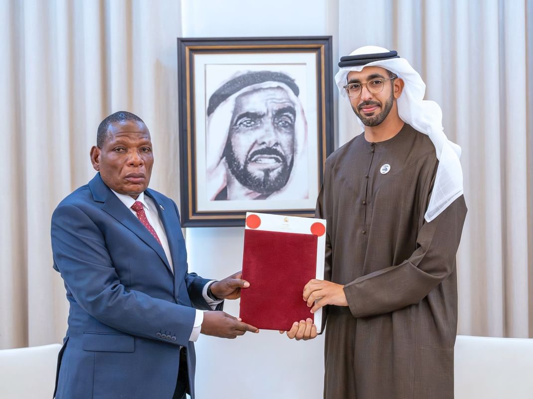 Shakhboot bin Nahyan receives letter from President of Malawi addressed to UAE President