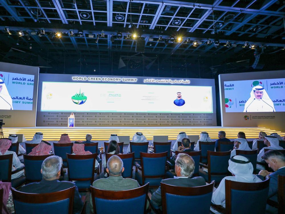 القمة العالمية للاقتصاد الأخضر تكرس ريادة الإمارات في تحويل العمل المناخي لقطاع استثماري واعد