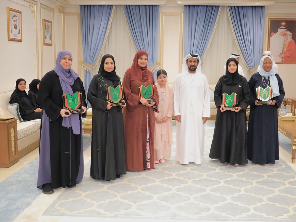 مركز سالم بن حم الثقافي يحتفي بالمرأة الإماراتية ويكرم رائدات في الثقافة والتربية
