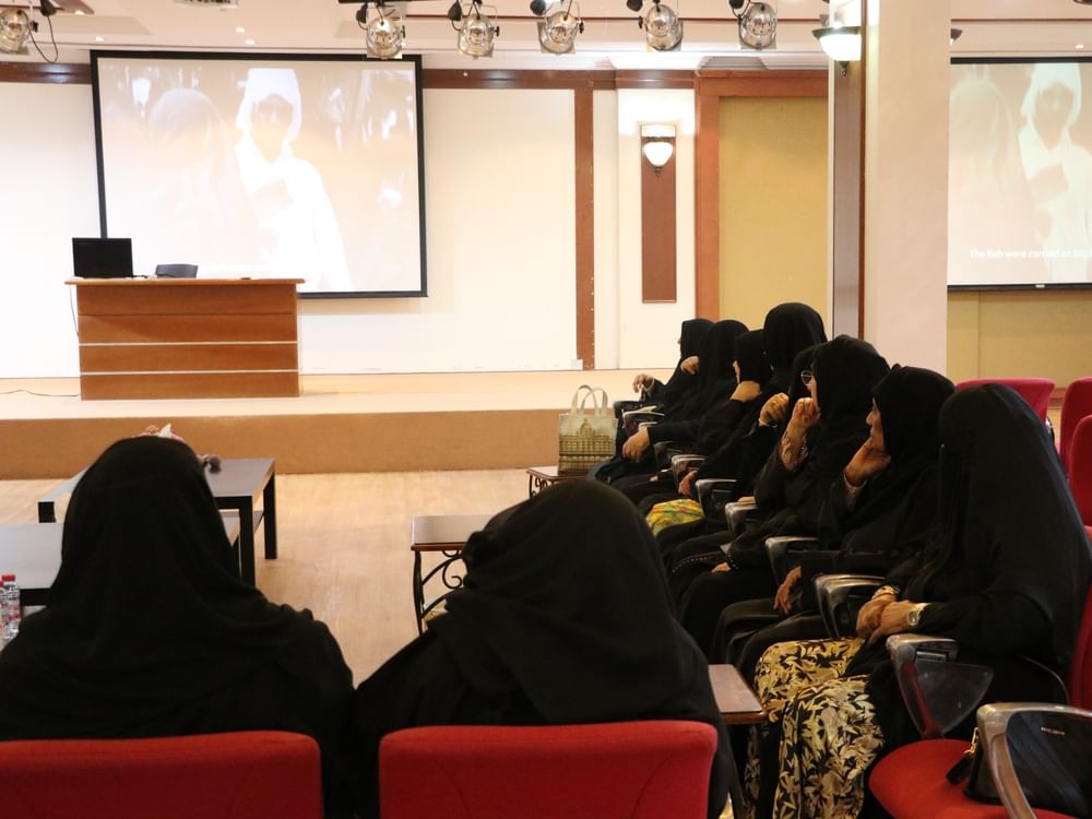 "نسائية دبي" تنظم جلسة "إرث دبي"