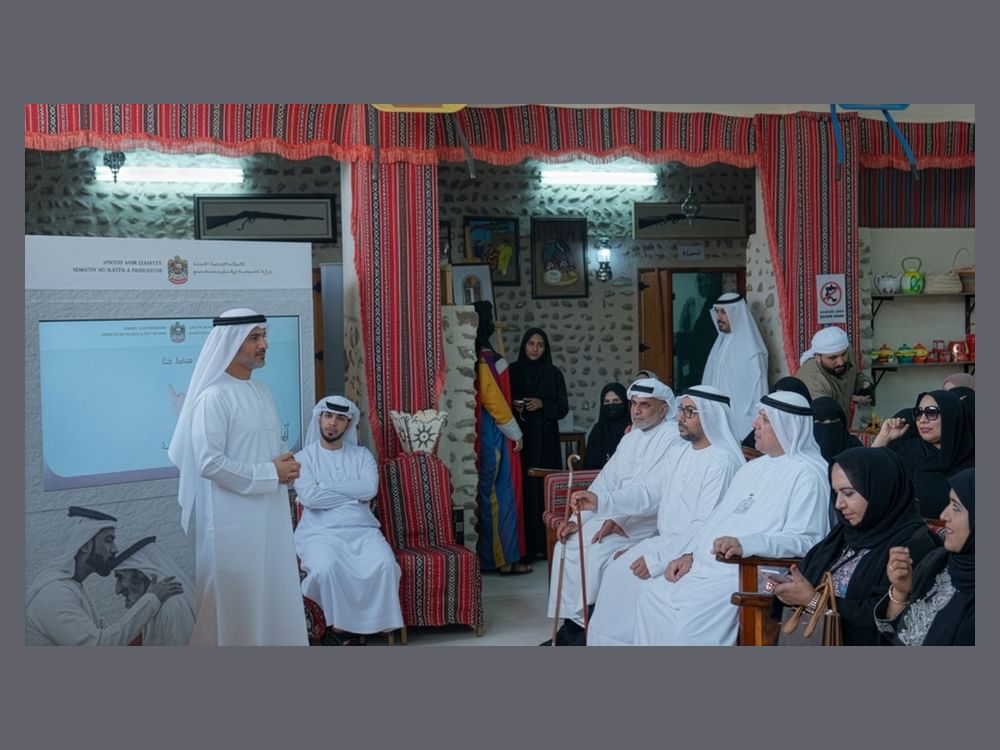   الصحة تنظم فعاليات توعوية لتعزيز صحة كبار السن 