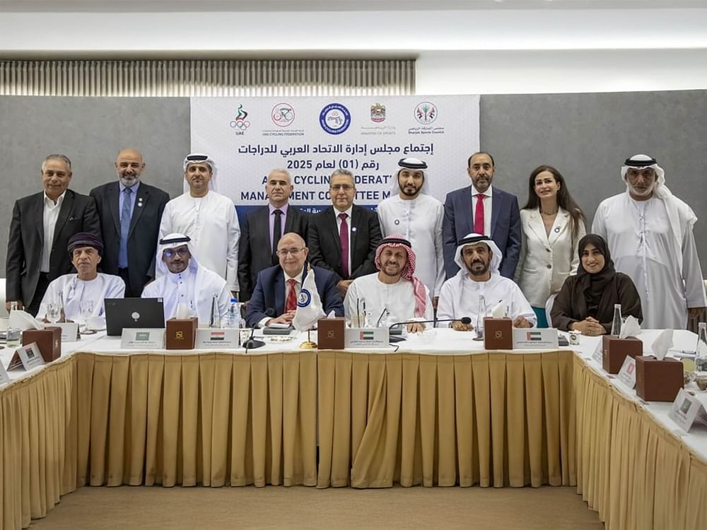 الاتحاد العربي للدراجات: فوز فريق الإمارات بطواف فرنسا دافع كبير للتطور
