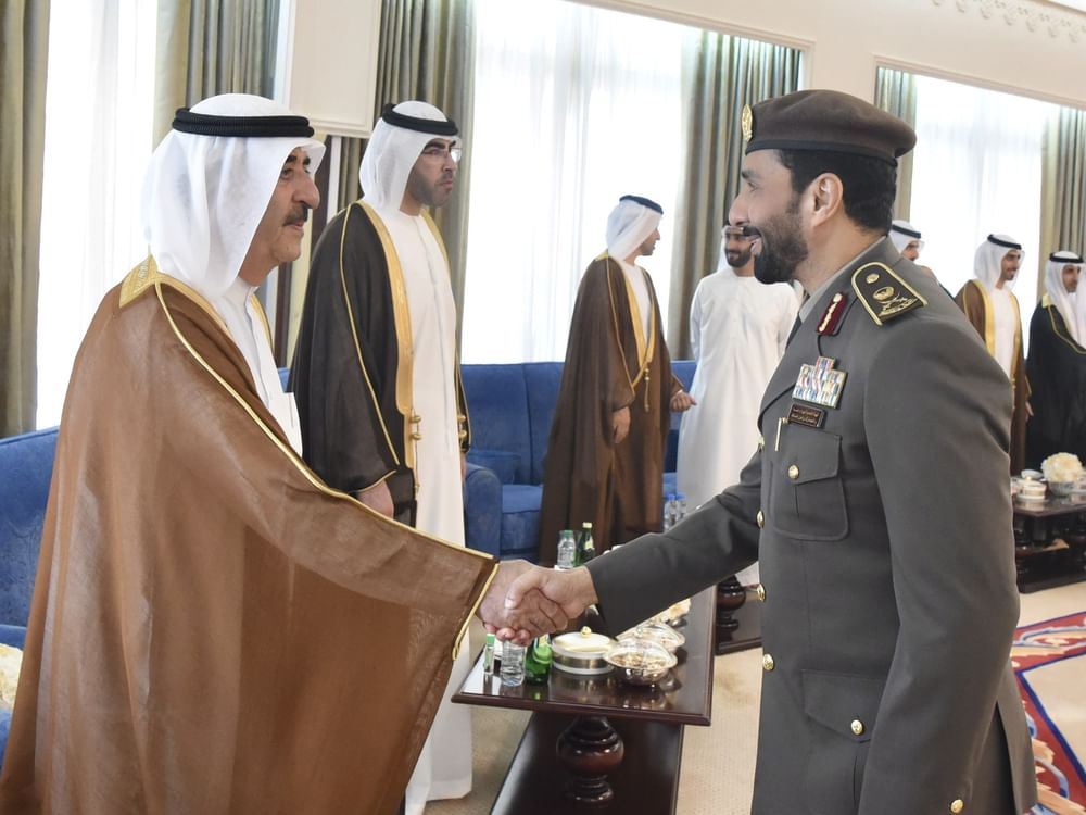 حاكم أم القيوين يستقبل المهنئين بعيد الأضحى المبارك