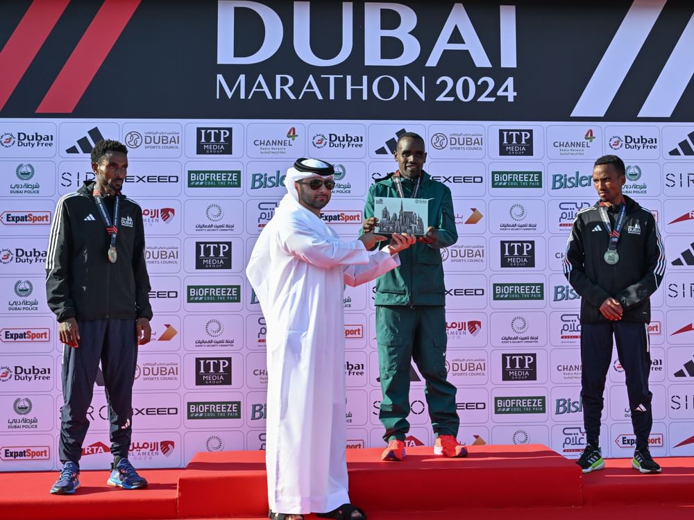 Mansoor bin Mohammed honours winners of Dubai Marathon 2024 Emirates