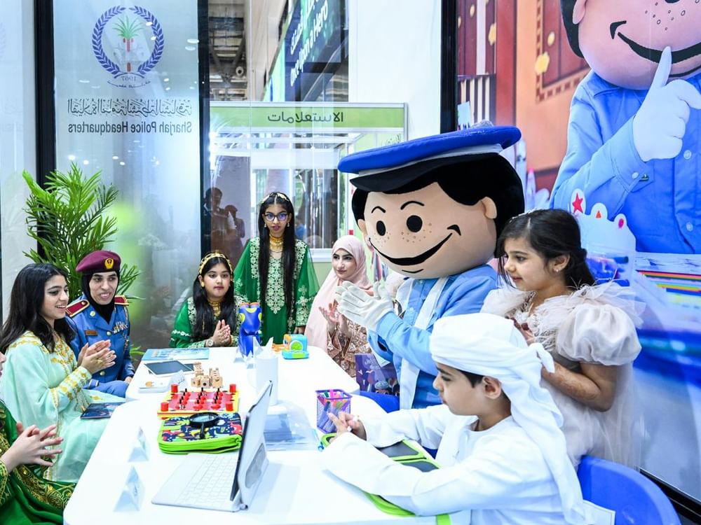 شرطة الشارقة وأكاديمية العلوم الشرطية تشاركان في المهرجان القرائي للطفل