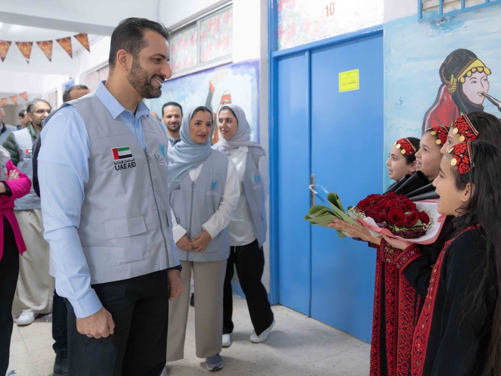 Sultan bin Ahmed tours Palestinian refugee camp in Jordan