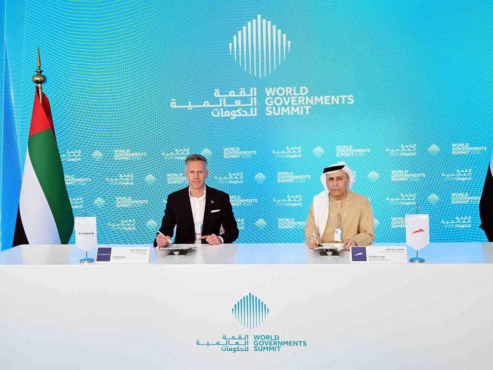 ضمن "قمة الحكومات"/ "طرق دبي" توقع اتفاقية مع "جلايدوايز" لإطلاق أول برنامج لشبكة نقل مؤتمتة