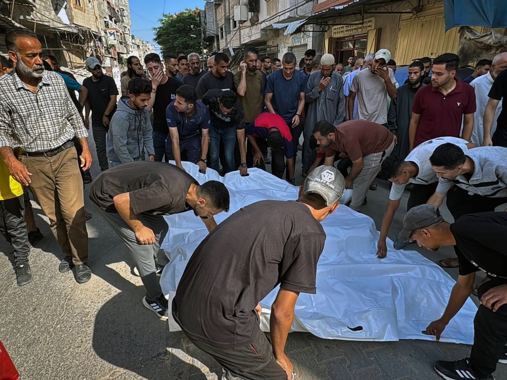 25 شهيدا فلسطينيا قرب مركز توزيع مساعدات شمال رفح